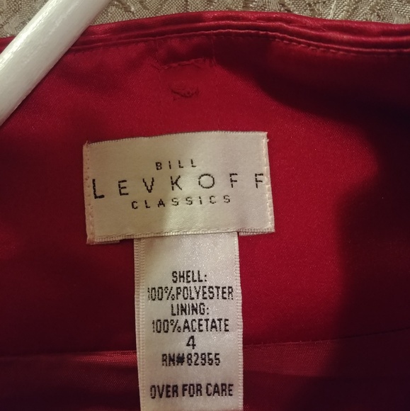 Ruby red strapless dress - Picture 2 of 4